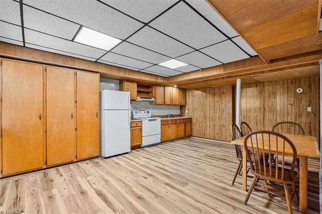 3570 Annie Lane, Walkertown, NC 27051