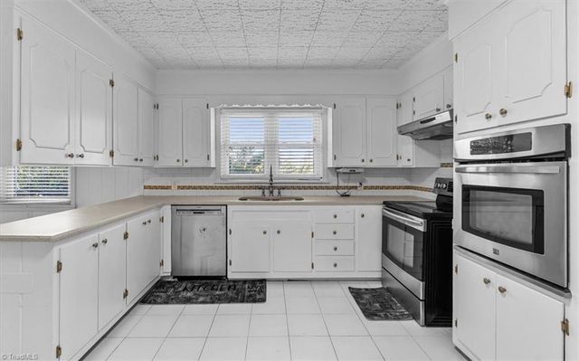 3570 Annie Lane, Walkertown, NC 27051