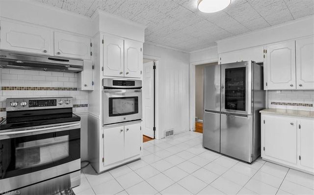 3570 Annie Lane, Walkertown, NC 27051