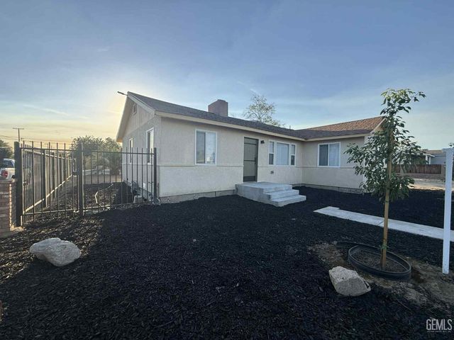 214 Madison Street, Bakersfield, CA 93307
