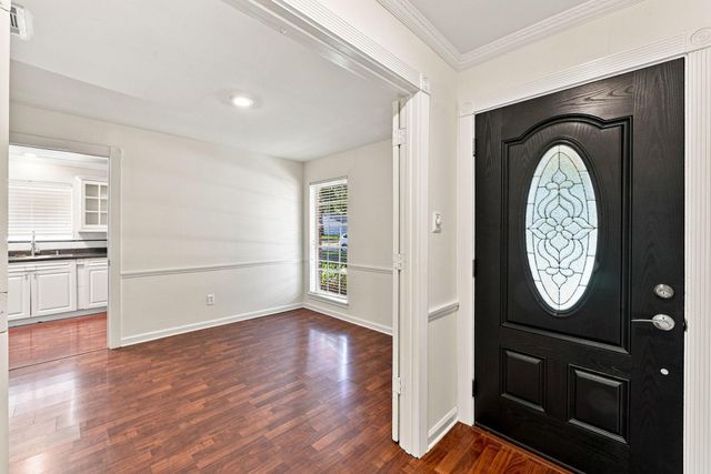 10715 Wickersham Lane, Houston, TX 77042