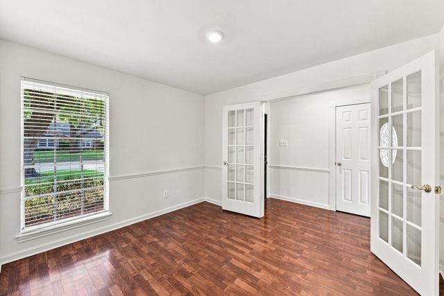 10715 Wickersham Lane, Houston, TX 77042