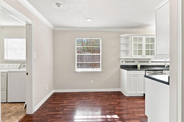 10715 Wickersham Lane, Houston, TX 77042