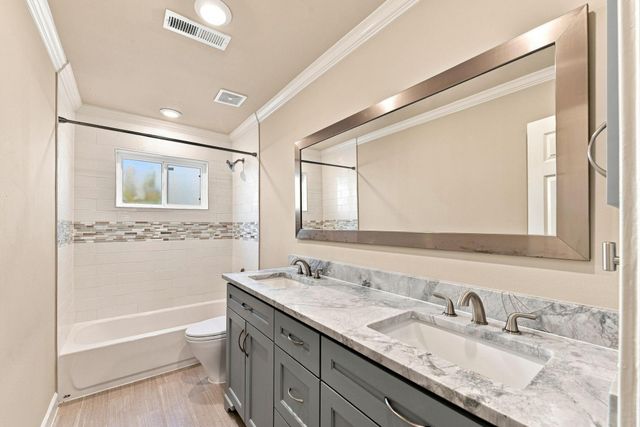 10715 Wickersham Lane, Houston, TX 77042