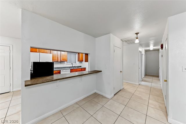 229 Shadow Lane, Las Vegas, NV 89106