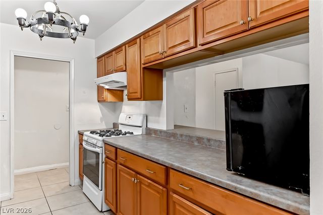 229 Shadow Lane, Las Vegas, NV 89106