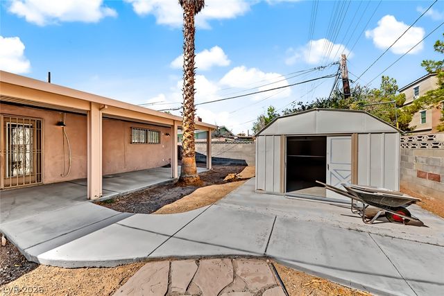 229 Shadow Lane, Las Vegas, NV 89106