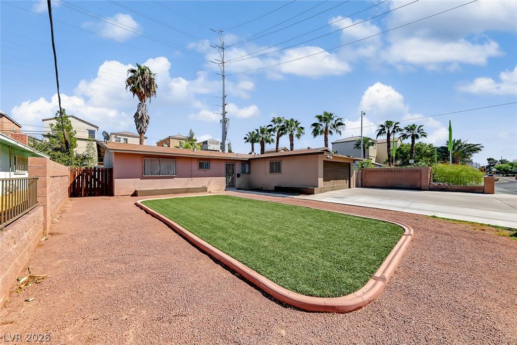 229 Shadow Lane, Las Vegas, NV 89106 — photo 3