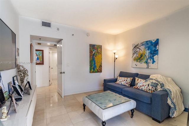 520 Brickell Key Dr A1007, Miami, FL 33131