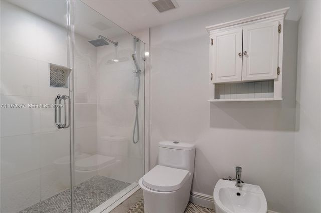 520 Brickell Key Dr A1007, Miami, FL 33131