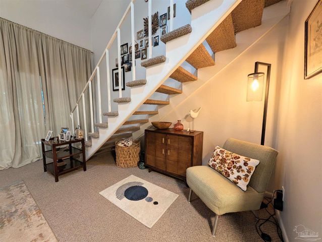 4701 Huron Dr, Pensacola, FL 32507