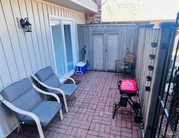 4701 Huron Dr, Pensacola, FL 32507