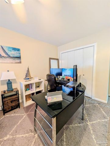 4701 Huron Dr, Pensacola, FL 32507