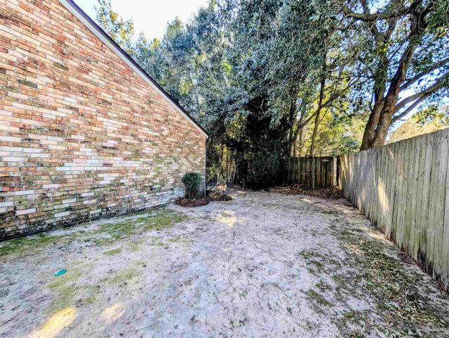 4701 Huron Dr, Pensacola, FL 32507