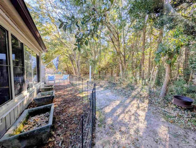 4701 Huron Dr, Pensacola, FL 32507