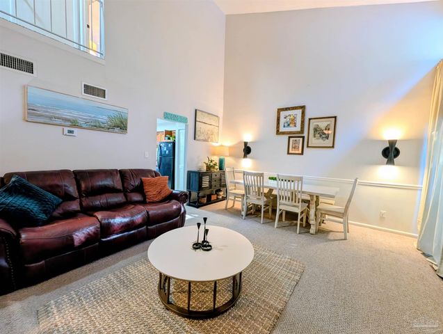 4701 Huron Dr, Pensacola, FL 32507