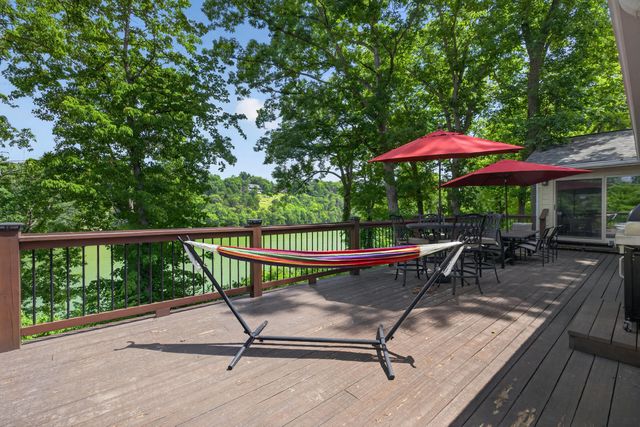 321 Herrington Woods Road, Harrodsburg, KY 40330