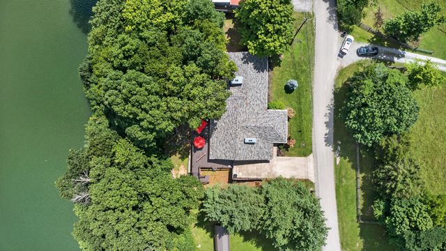 321 Herrington Woods Road, Harrodsburg, KY 40330
