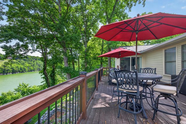 321 Herrington Woods Road, Harrodsburg, KY 40330