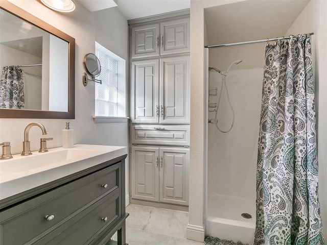 1701 S Luther Road, Harrah, OK 73045