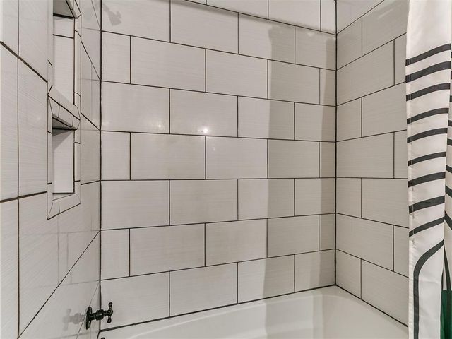 1701 S Luther Road, Harrah, OK 73045