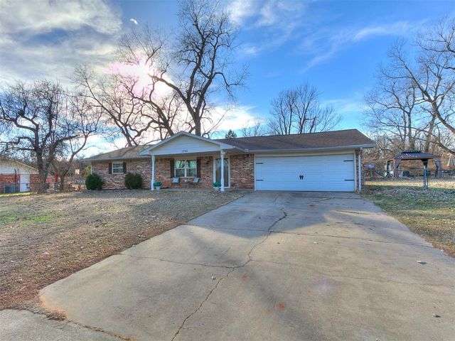 1701 S Luther Road, Harrah, OK 73045