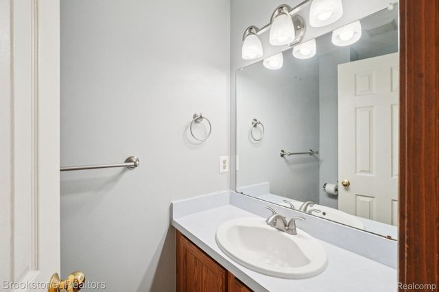 4207 Sunburst Avenue, Waterford Charter Township, MI 48329