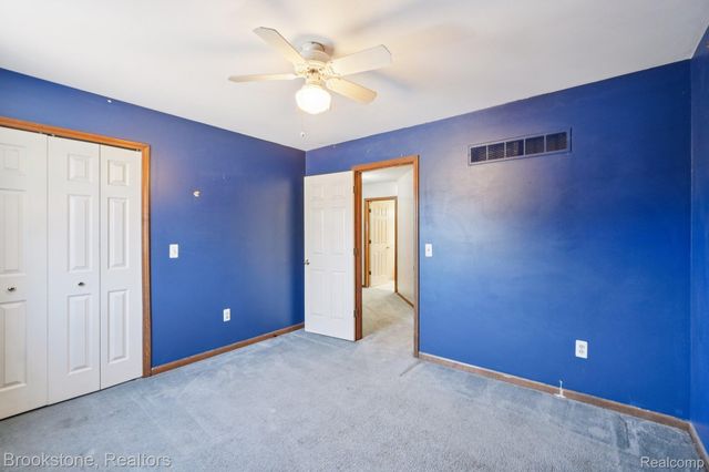 4207 Sunburst Avenue, Waterford Charter Township, MI 48329