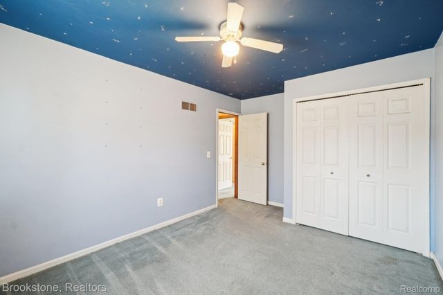 4207 Sunburst Avenue, Waterford Charter Township, MI 48329