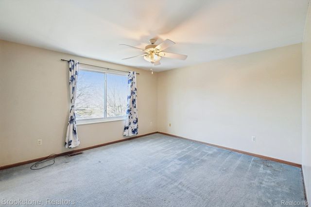 4207 Sunburst Avenue, Waterford Charter Township, MI 48329