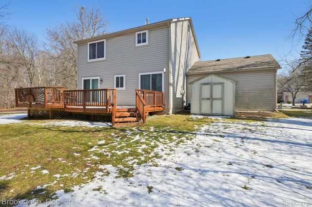 4207 Sunburst Avenue, Waterford Charter Township, MI 48329