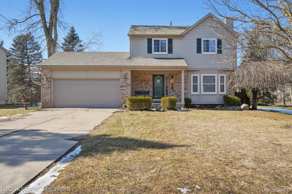 4207 Sunburst Avenue, Waterford Charter Township, MI 48329
