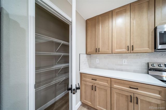 6908 Autumn Ridge Drive, Fort Collins, CO 80525