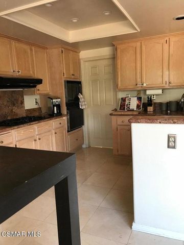 509 Messina Place, Oak Park, CA 91377