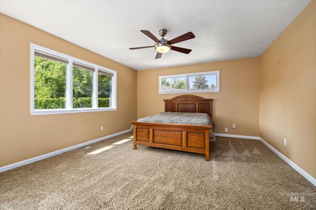 5810 W Castle Drive, Boise, ID 83703