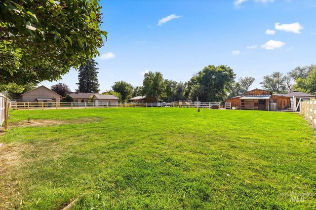 5810 W Castle Drive, Boise, ID 83703