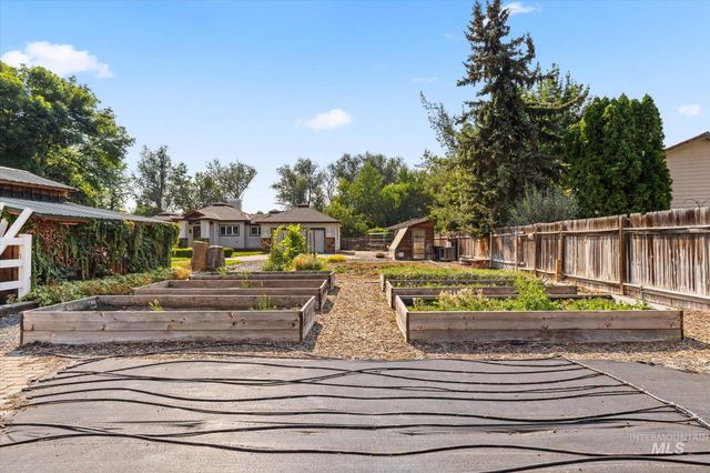 5810 W Castle Drive, Boise, ID 83703