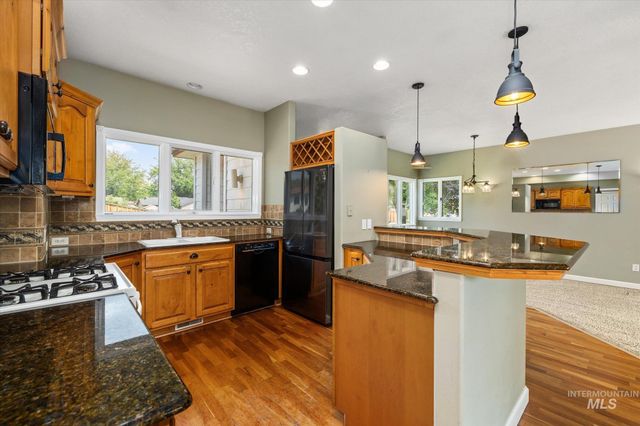 5810 W Castle Drive, Boise, ID 83703
