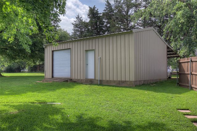 753 County Road Sw 3110, Mount Vernon, TX 75457