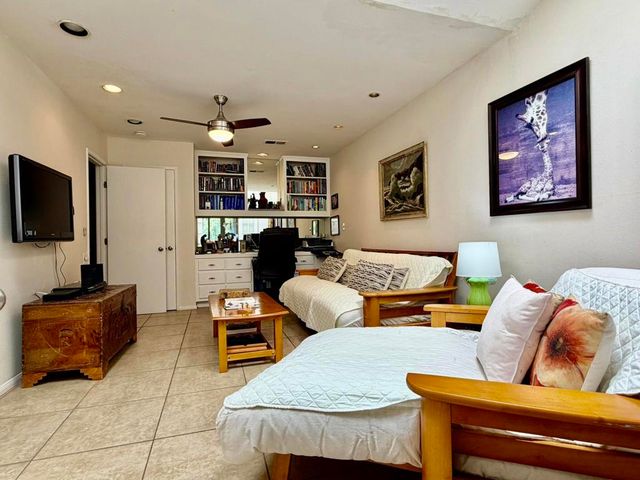 345 Gran Via, Palm Desert, CA 92260