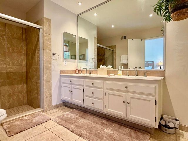 345 Gran Via, Palm Desert, CA 92260
