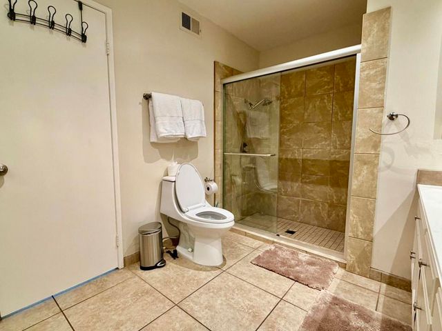 345 Gran Via, Palm Desert, CA 92260