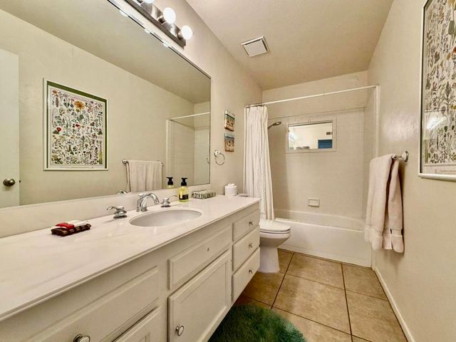 345 Gran Via, Palm Desert, CA 92260