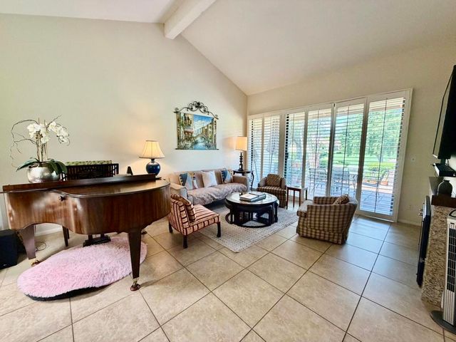345 Gran Via, Palm Desert, CA 92260