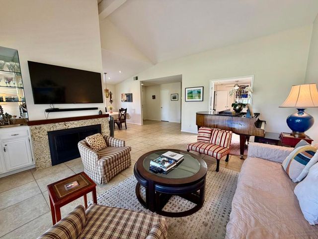 345 Gran Via, Palm Desert, CA 92260