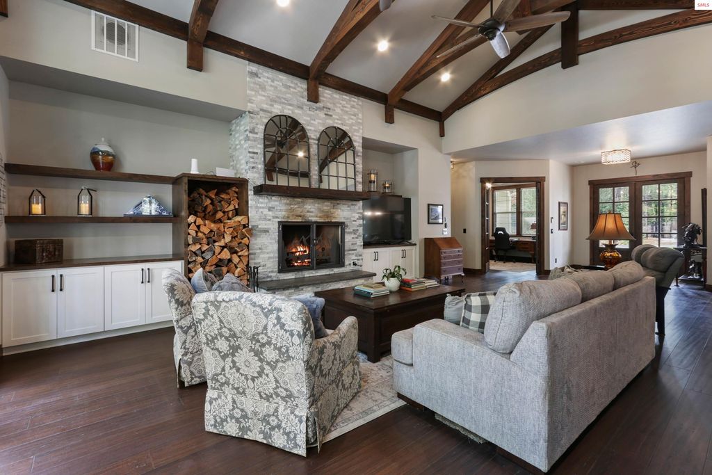 399 Forest Knolls Drive, Sandpoint, ID 83864 photo 8