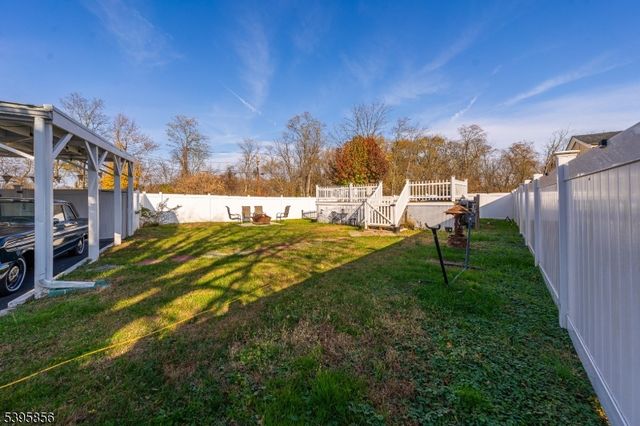 1115 Dukes Pkwy E, Manville Boro, NJ 08835