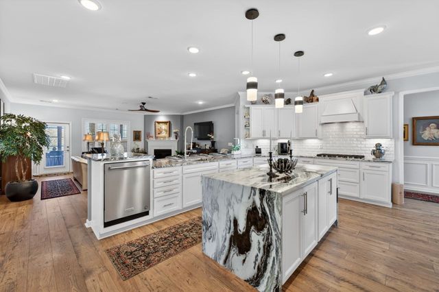 684 Overton Way, Spring Hill, TN 37174