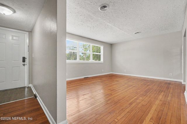 3923 COBALT Avenue E, Jacksonville, FL 32210