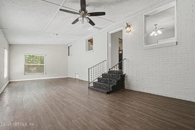 3923 COBALT Avenue E, Jacksonville, FL 32210